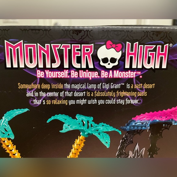Monster High 13 Wishes Desert Frights Oasis and Cleo de Nile doll. 2012 NWT NRFB - Picture 2 of 12